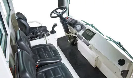 CHALLENGER 280 — cab interior with two seats and steering wheel
