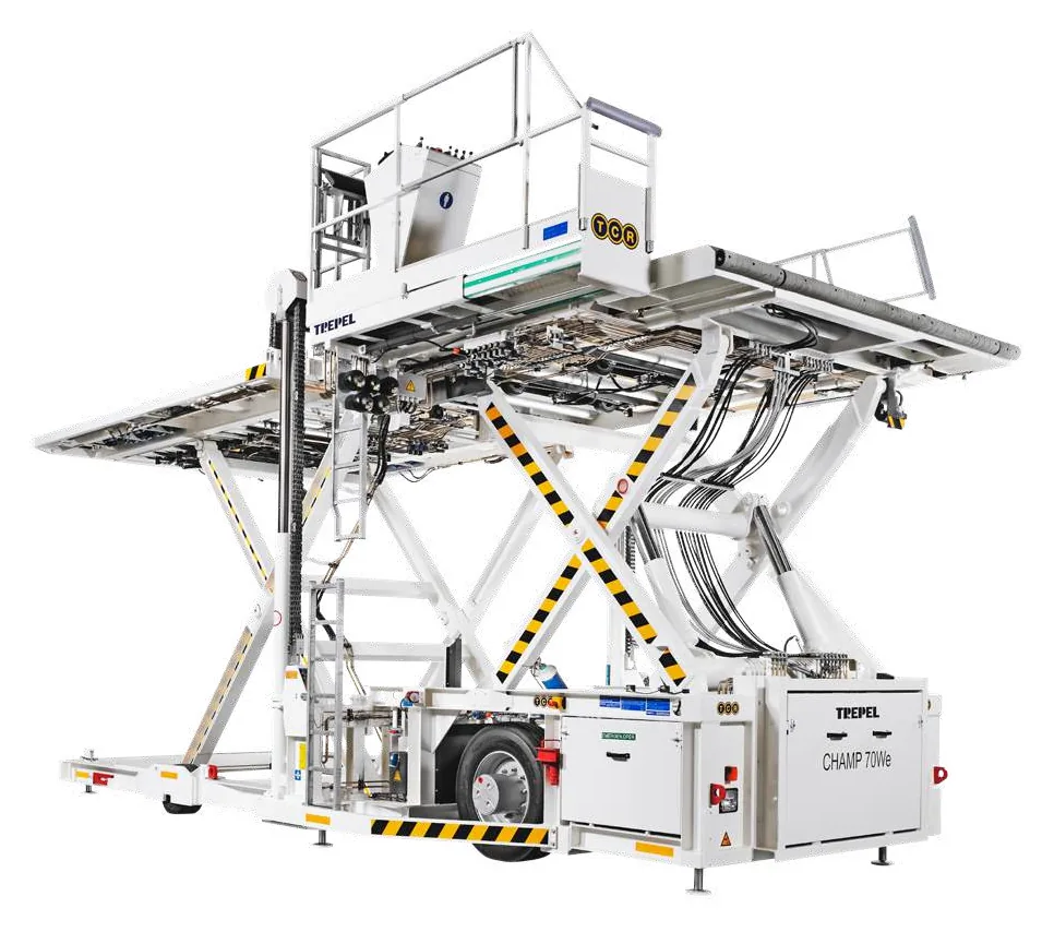 CHAMP 70 cargo high loader